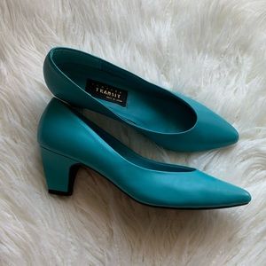 Vintage teal pumps